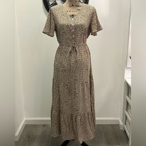 Newchoice leopard print tiered, short flutter sleeve dress medium nwt